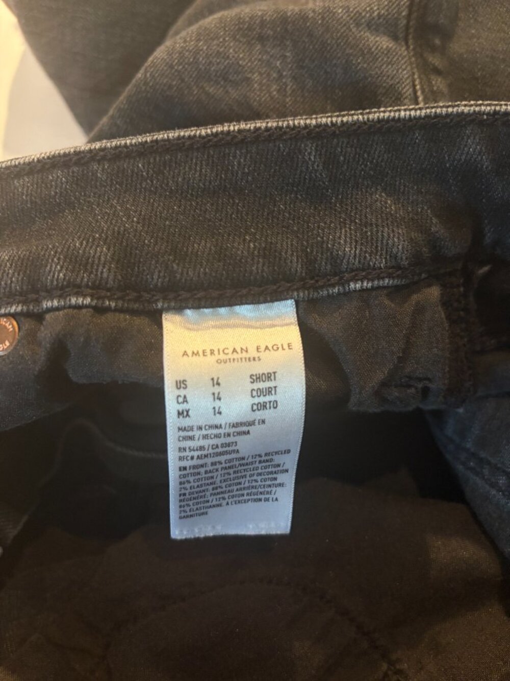 American Eagle Strigid Black Distressed Straight Jeans Women's 14 Short - Picture 6 of 6